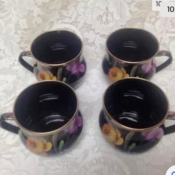 MacKenzie Childs Black Flower Market Enamel 144 oz-4.5 Qts Tea Kettle w/ 4 Mugs - Picture 10 of 11